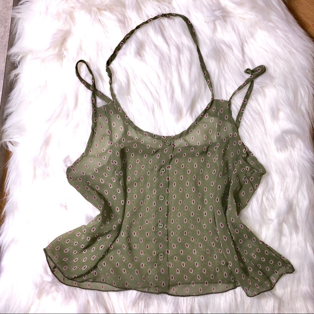 New cute dainty halter spaghetti top 🤠